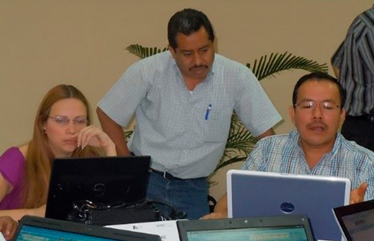 Proceso de certificación de certificadores por competencias laborales 2012 El Salvador